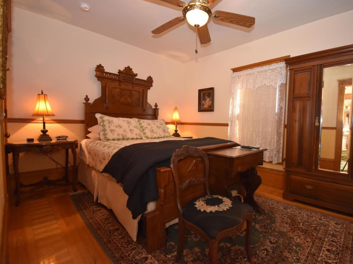 The Scofield House B&B Sturgeon Bay Room photo